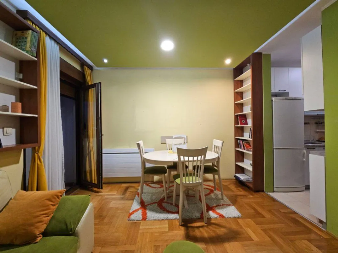 Izdavanje, dvosoban stan, 63m², Stari Aerodrom, Podgorica