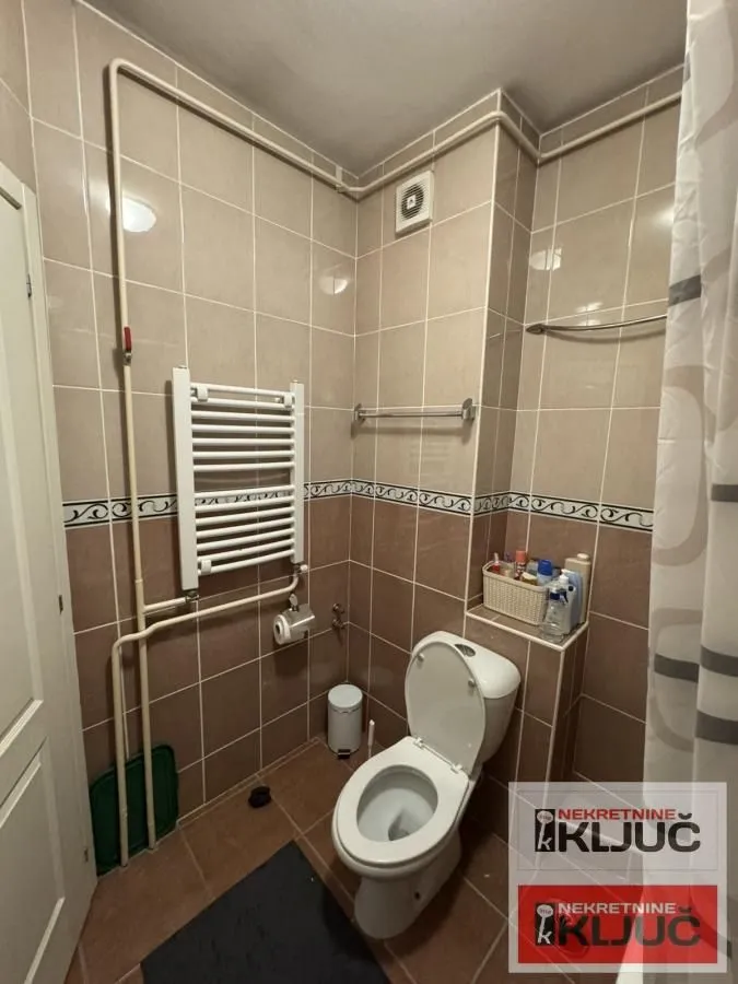 Prodaja, trosoban stan, 80m², Nova Detelinara, Novi Sad Sve Podlokacije