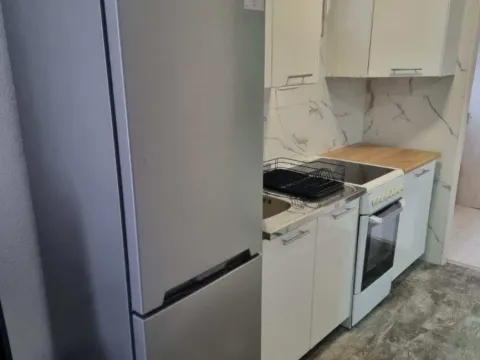 Izdavanje, kuća, 35m², Tološi, Podgorica - image 5