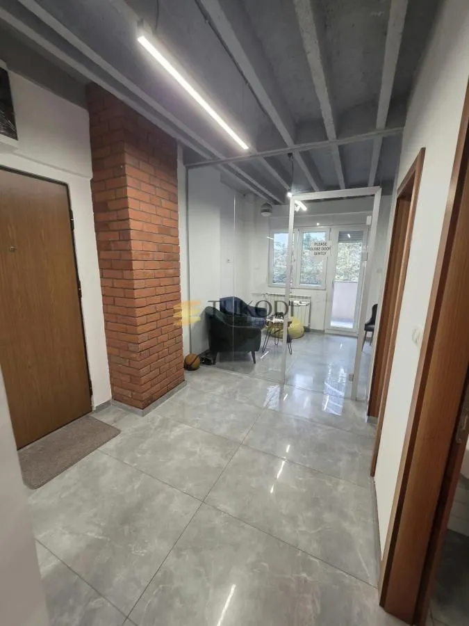 Rent, office space, 70m², Sarajevska, Beograd