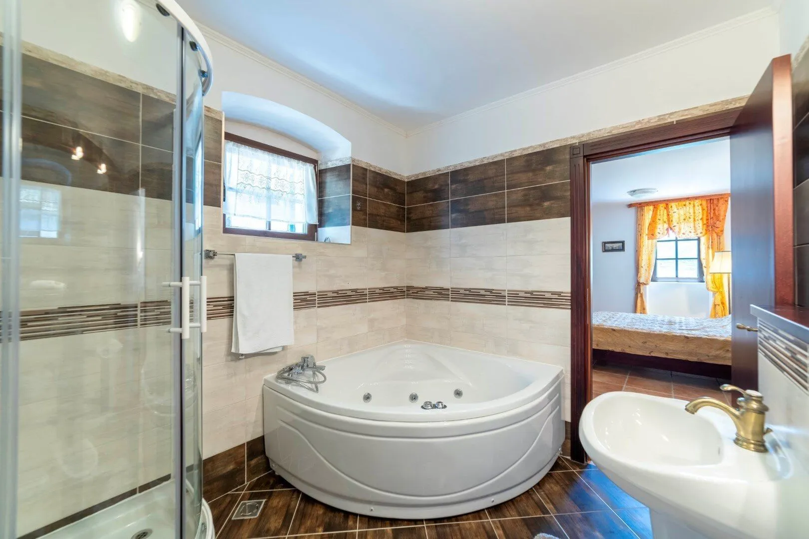 Prodaja, trosoban stan, 112m², Strp, Kotor