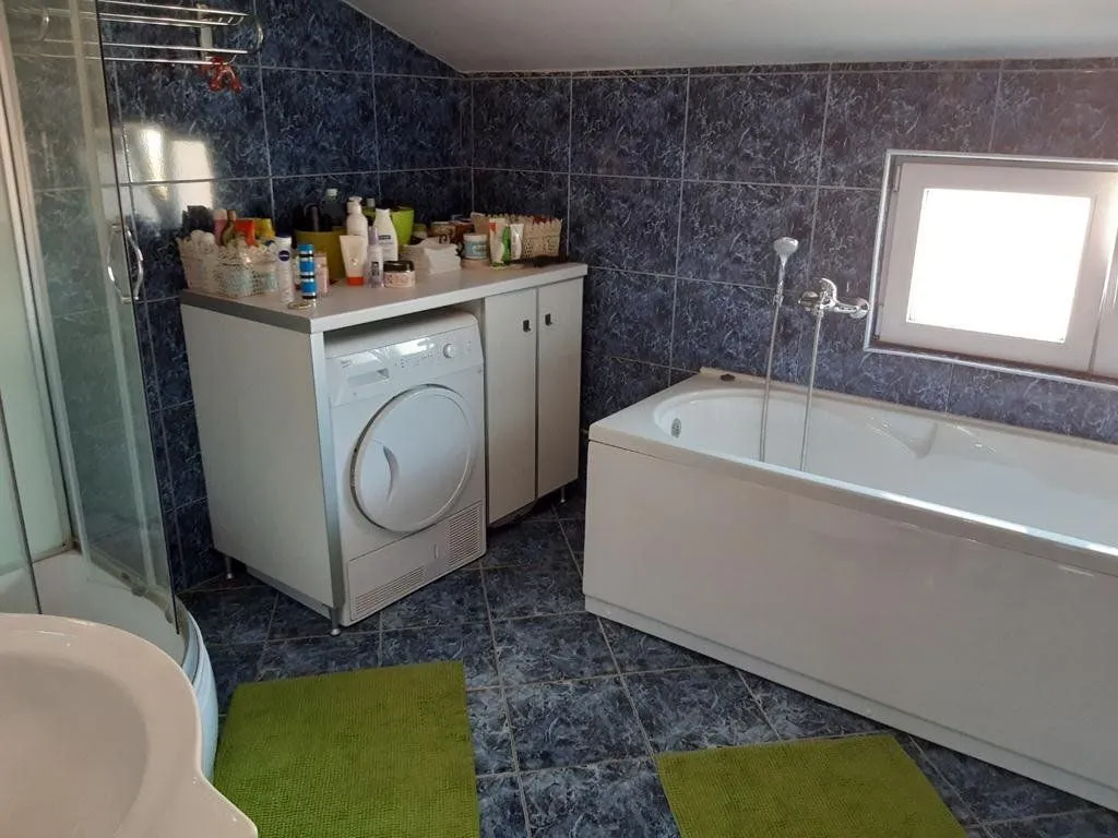 Prodaja, kuća, 180m², Podgorica, Crna Gora