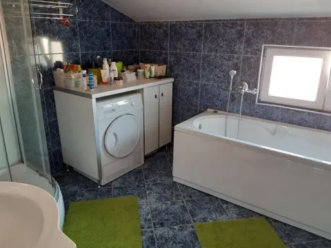Prodaja, kuća, 180m², Podgorica, Crna Gora - image 17