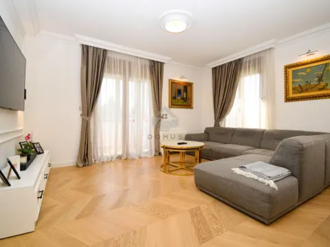 Izdavanje, dvosoban stan, 68m², Centar, Podgorica - image 6