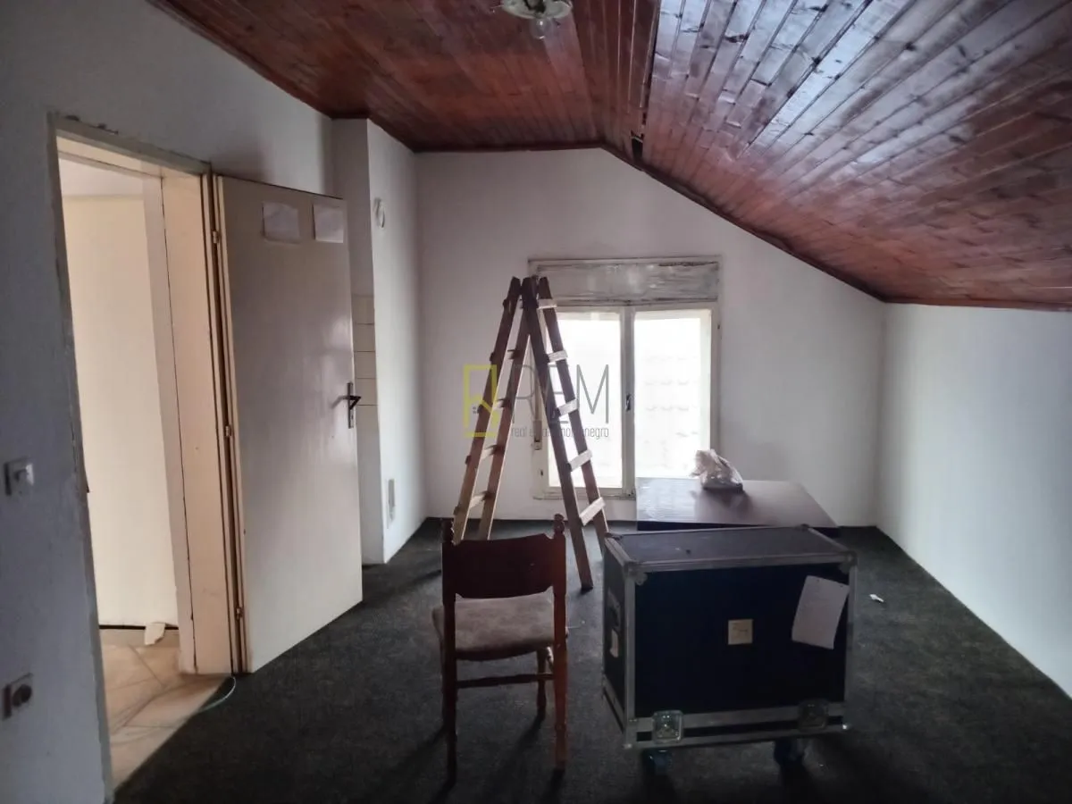 Prodaja, trosoban stan, 90m², Zagorič, Podgorica
