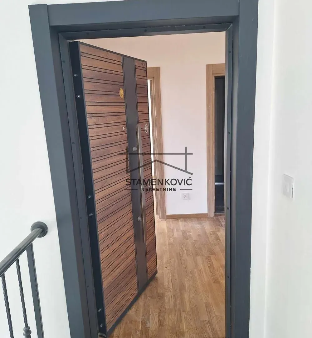 Prodaja, četvorosoban stan, 85m², Mišeluk, Petrovaradin