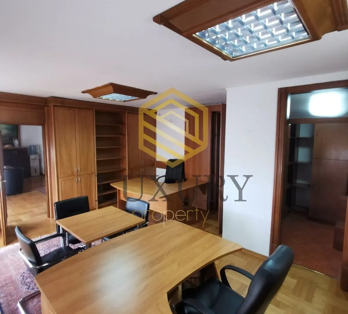 Rent, office space, 150m², Ljubović, Podgorica