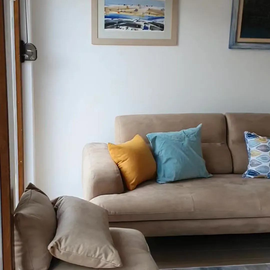Izdavanje, dvosoban stan, 70m², Tivat, Crna Gora