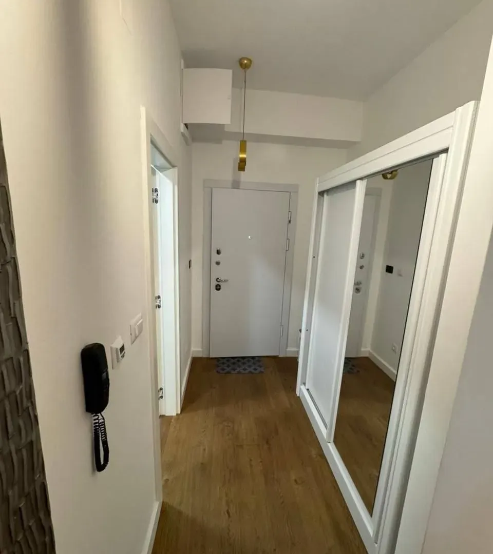 Prodaja, jednosoban stan, 65m², Centar, Bar