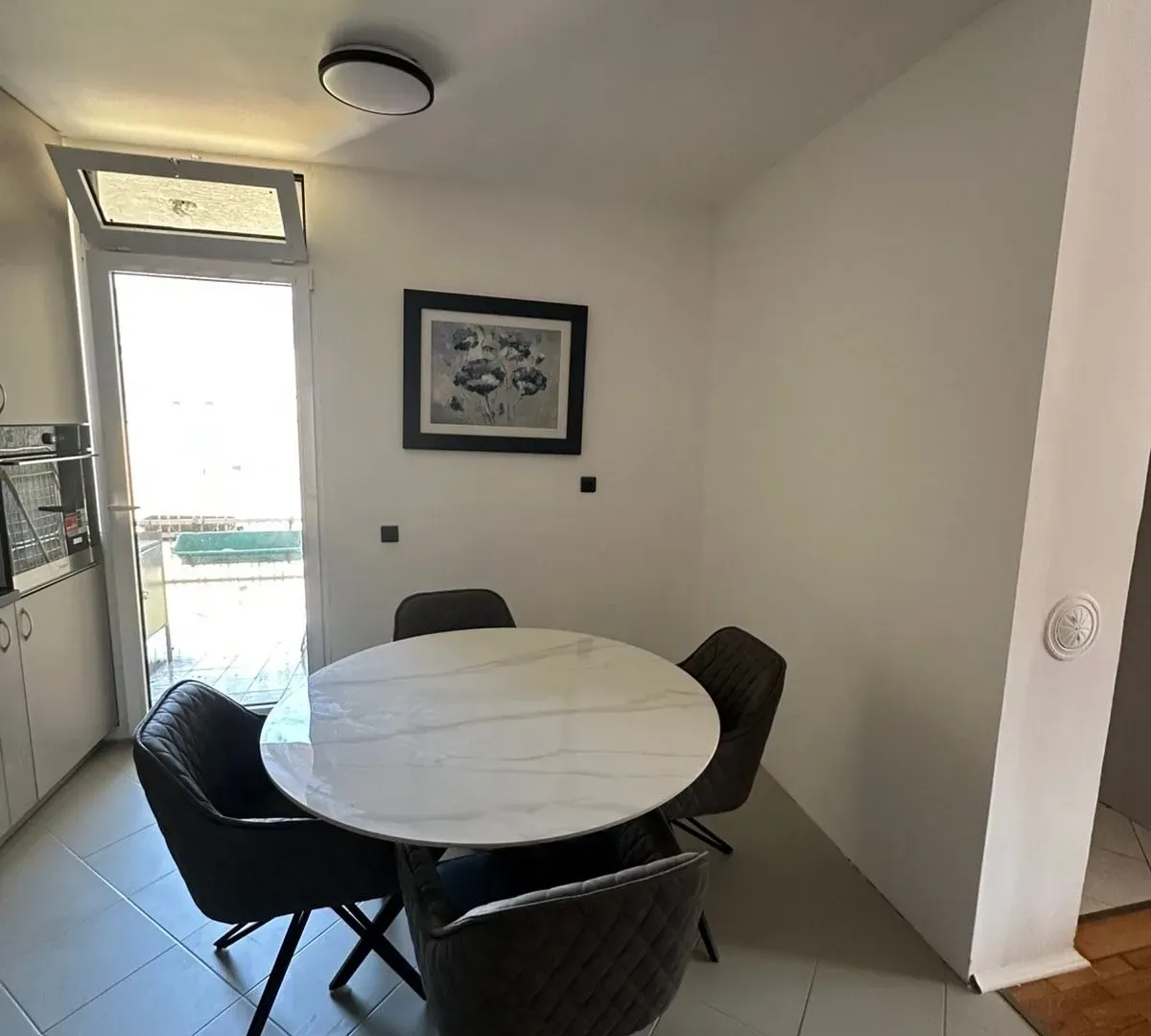 Rent, three bedroom apartment, 105m², Centar, Bar