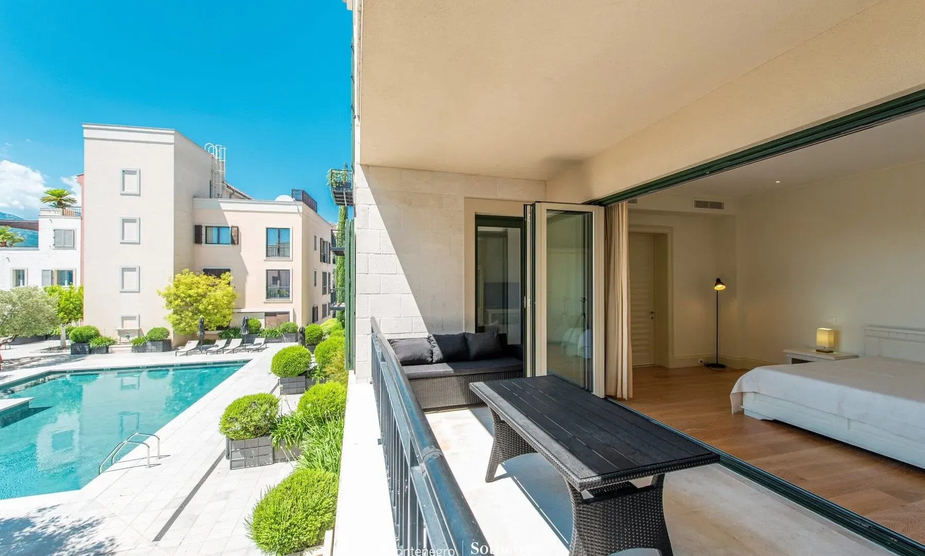 Izdavanje, dvosoban stan, 148m², Porto Montenegro, Tivat