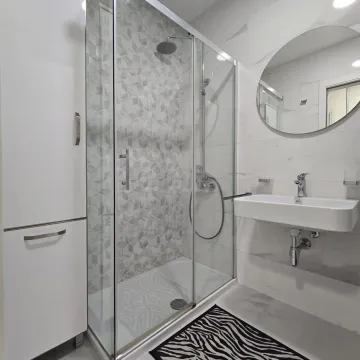 Izdavanje, jednosoban stan, 54m², Central Point, Podgorica - image 13