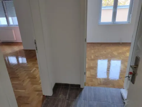 Rent, two bedroom apartment, 50m², Centar, Novi Sad - image 8