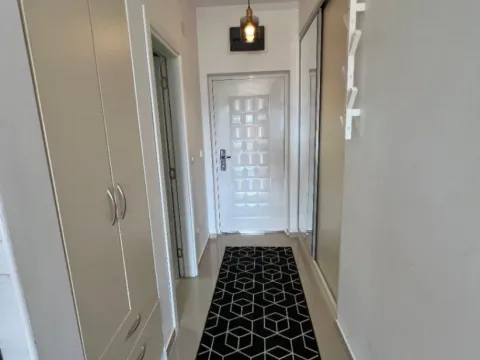 Izdavanje, garsonjera, 30m², Centar, Bar - image 6