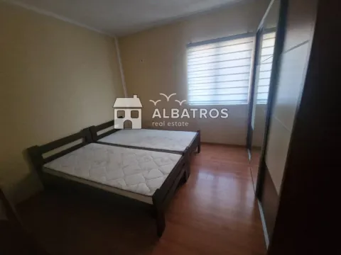 Izdavanje, trosoban stan, 145m², Šušanj, Bar - image 6