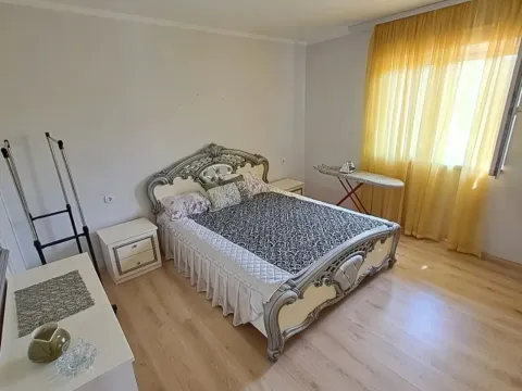 Rent, house, 130m², Tološi, Podgorica - image 6