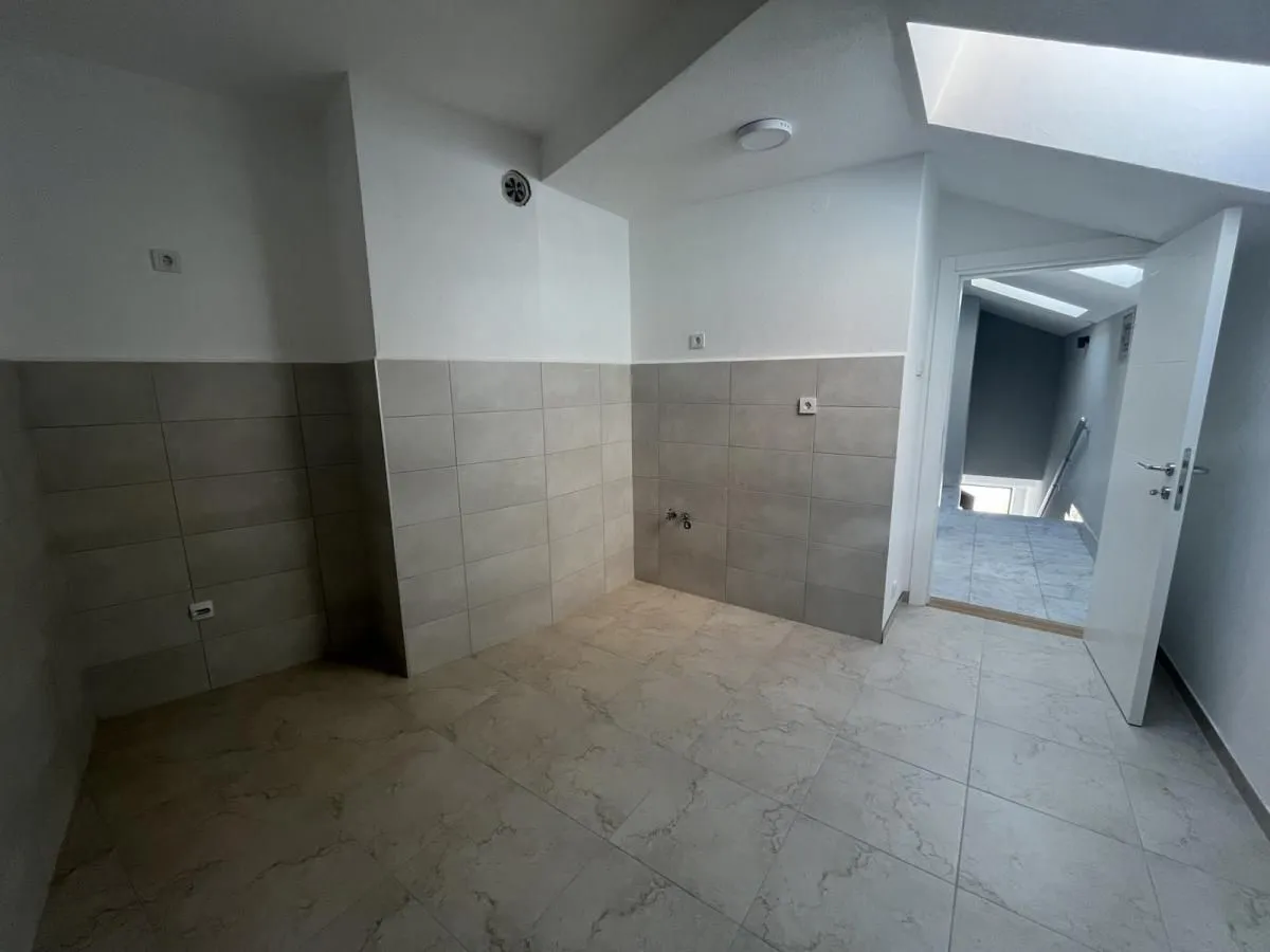 Sale, office space, 154m², Centar, Jagodina
