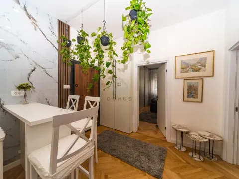 Izdavanje, dvosoban stan, 75m², Centar, Podgorica - image 11