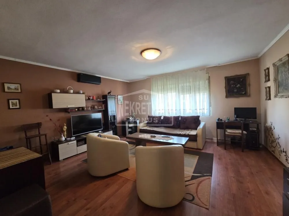 Prodaja, kuća, 136m², Novo Selo, Subotica