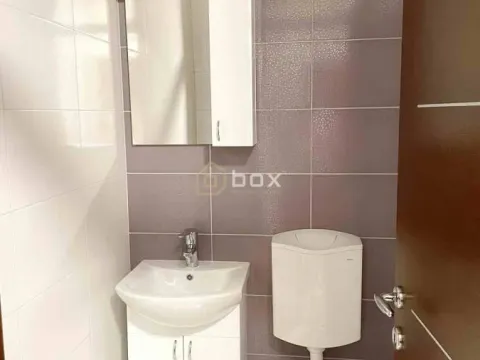 Izdavanje, trosoban stan, 85m², Niš, Srbija - image 12