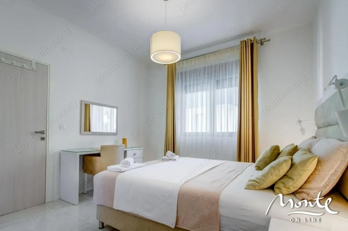 Sale, house, 329m², Centar, Budva