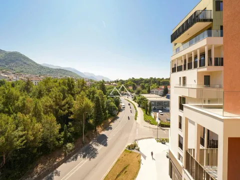 Prodaja, dvosoban stan, 91m², Centar, Tivat - image 16