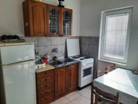 Rent, one bedroom apartment, 50m², Sutomore, Bar - image 5