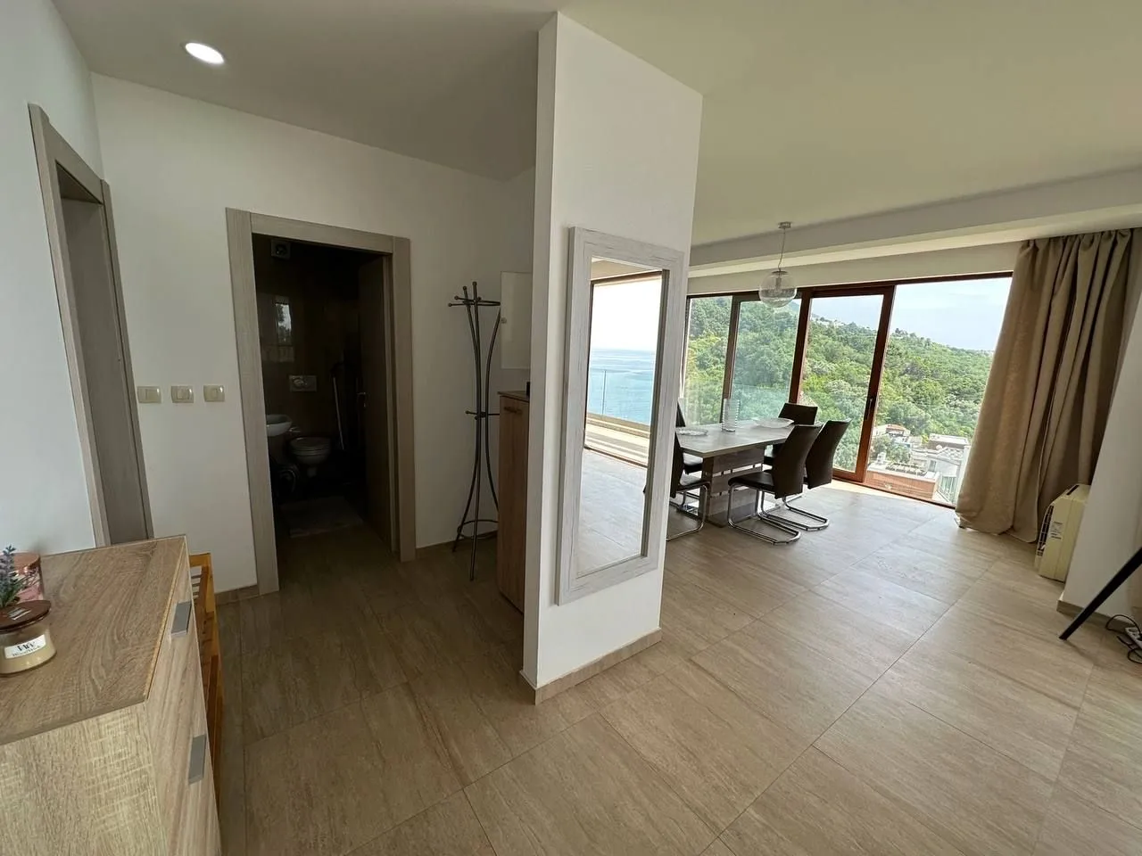 Rent, two bedroom apartment, 110m², Sveti Stefan, Budva