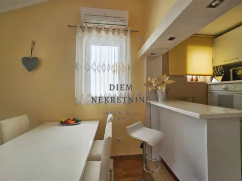 Prodaja, jednosoban stan, 62m², Centar, Bar - image 2