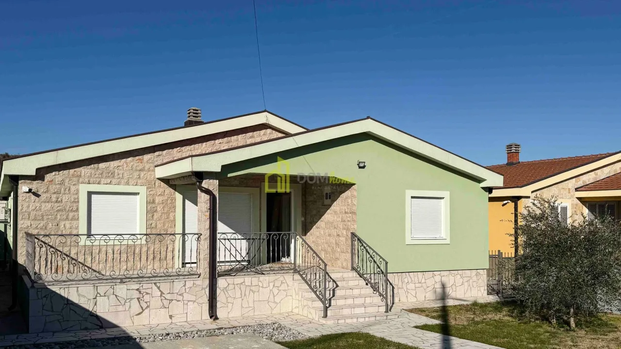 Rent, three bedroom apartment, 165m², Farmaci, Podgorica