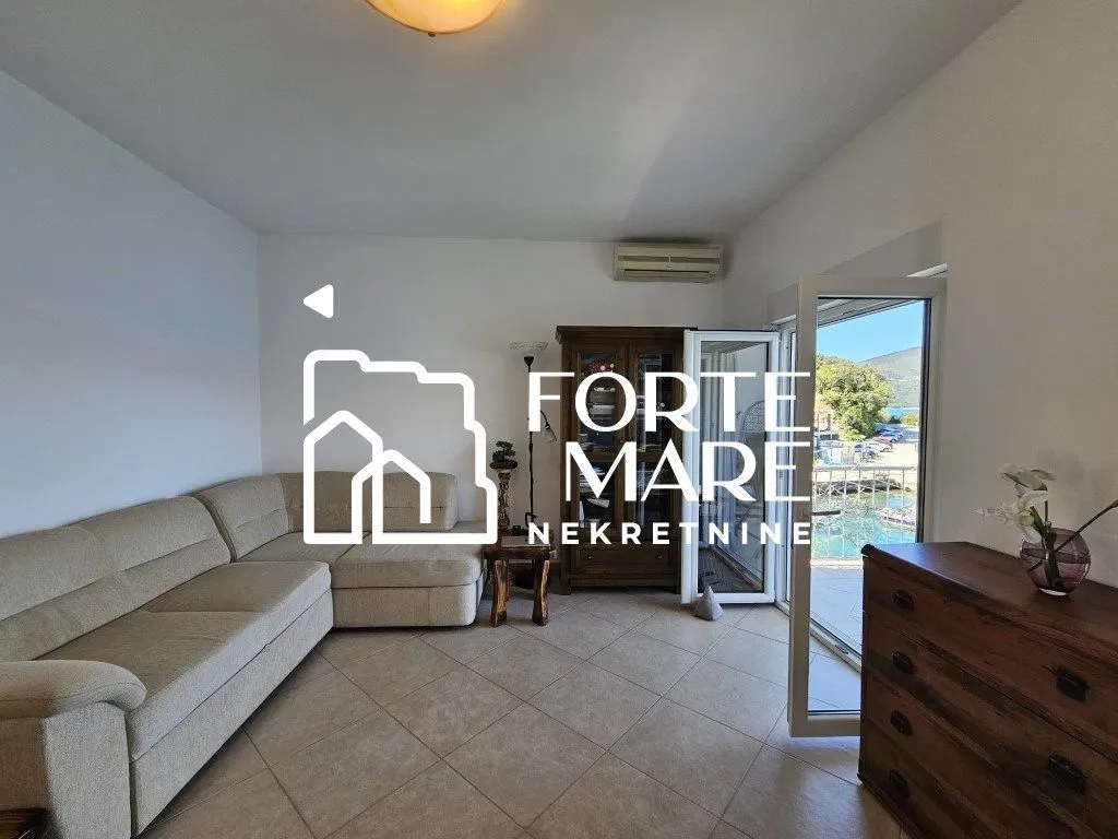 Prodaja, dvosoban stan, 71m², Rose, Herceg Novi