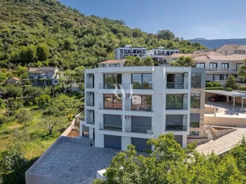Sale, two bedroom apartment, 76m², Tivat, Crna Gora - image 11