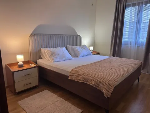 Rent, one bedroom apartment, 70m², Bečići, Budva - image 5