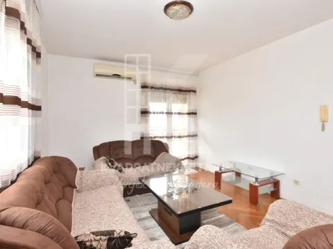 Rent, one bedroom apartment, 56m², Stara Varoš, Podgorica - image 2
