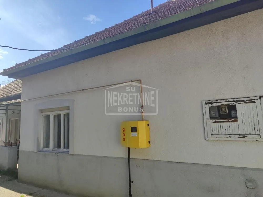 Prodaja, kuća, 170m², Gat, Subotica