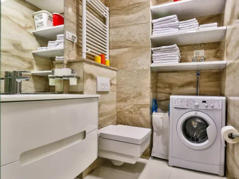 Rent, two bedroom apartment, 110m², Budva, Crna Gora - image 10