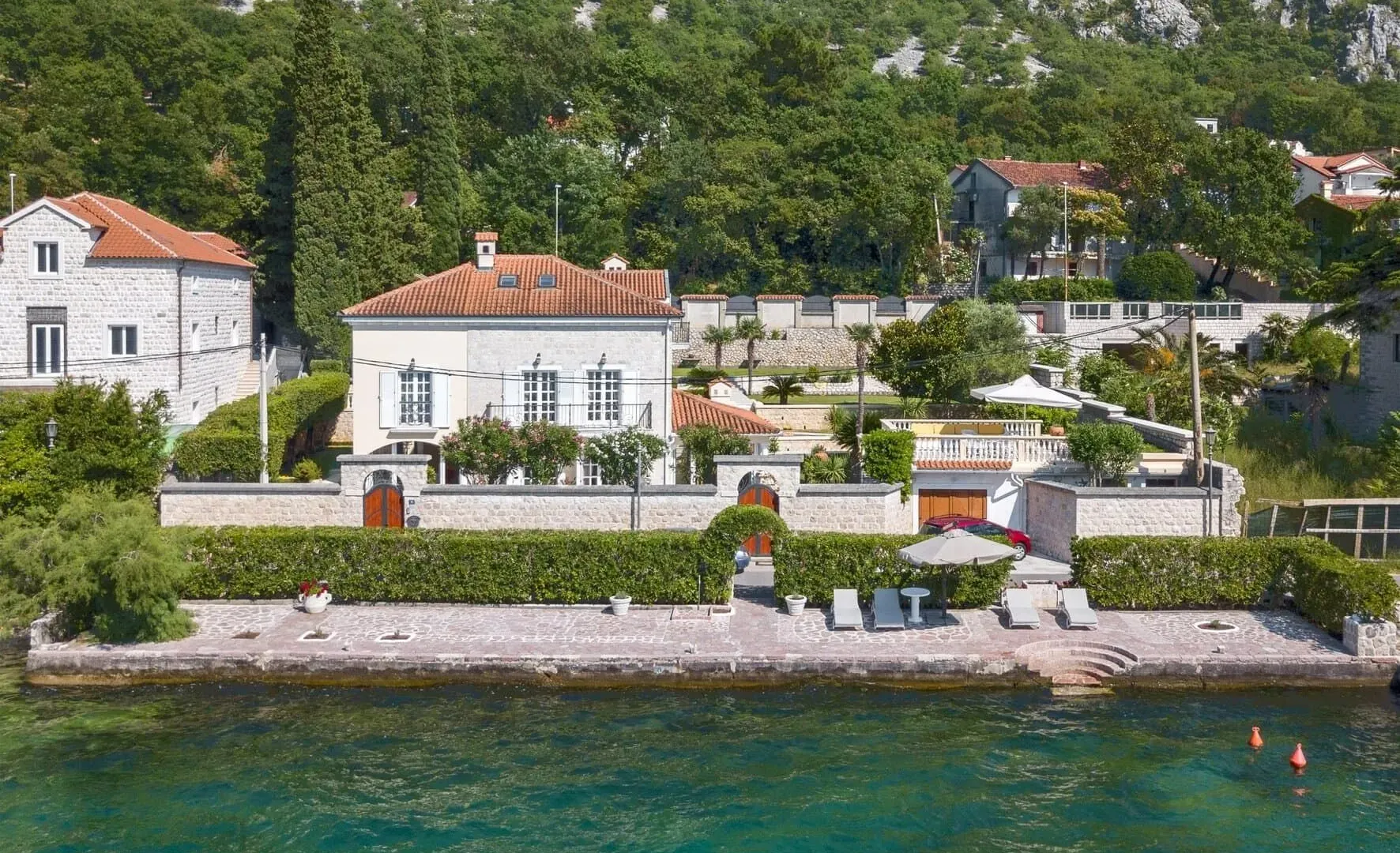 Sale, house, 409m², Ljuta, Kotor