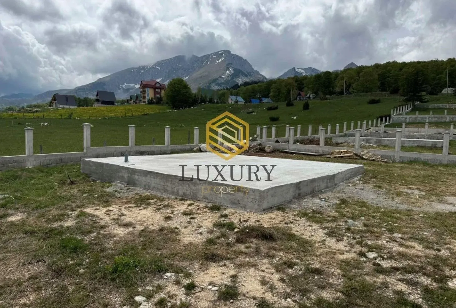 Prodaja, plac, 410m², Motički gaj, Žabljak
