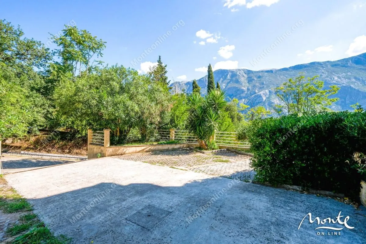 Prodaja, dvosoban stan, 83m², Prčanj, Kotor