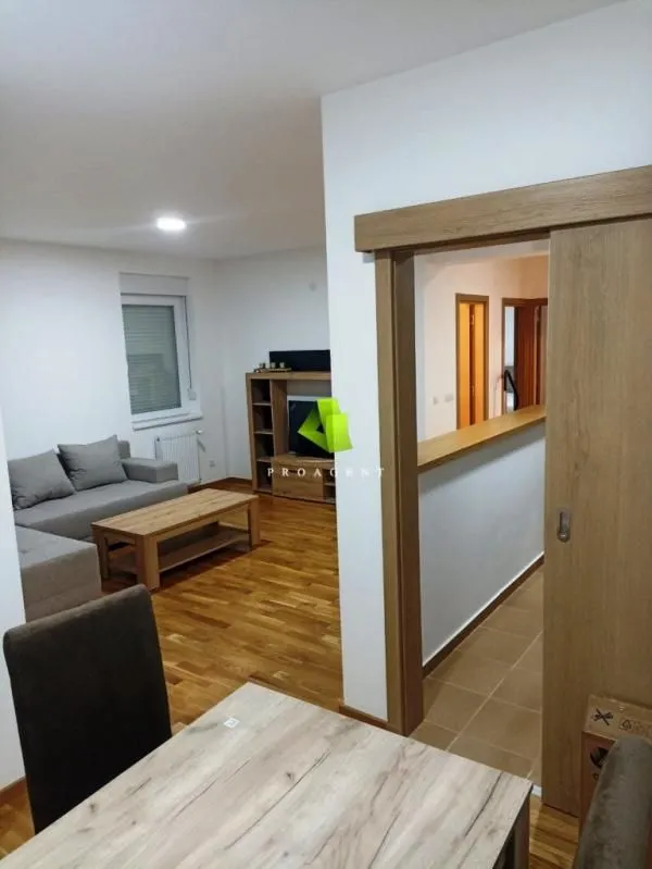 Izdavanje, dvosoban stan, 67m², Medijana, Niš