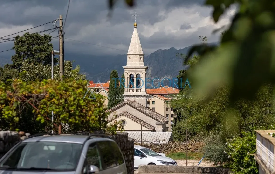 Prodaja, kuća, 170m², Škaljari, Kotor