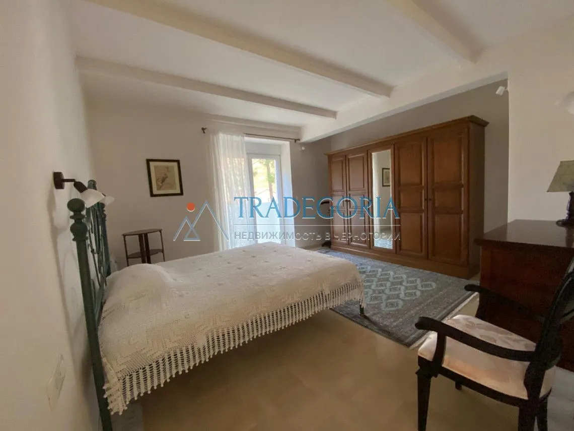Prodaja, trosoban stan, 106m², Sveti Stefan, Budva