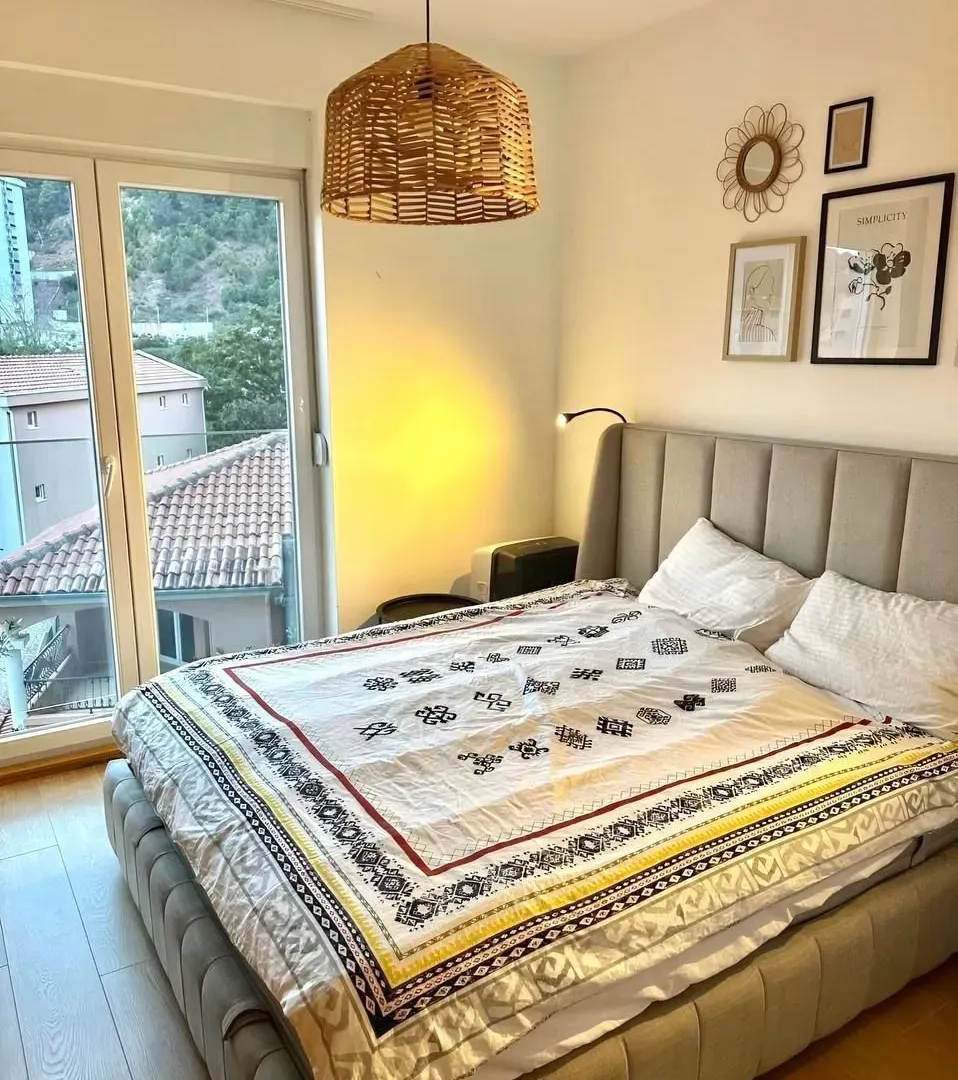 Prodaja, jednosoban stan, 53m², Centar, Budva