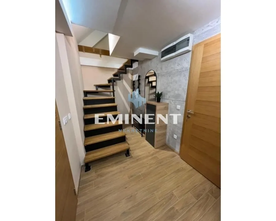 Prodaja, trosoban stan, 55m², Centar, Zlatibor