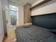 Izdavanje, četvorosoban stan, 130m², Centar, Novi Sad - image 7