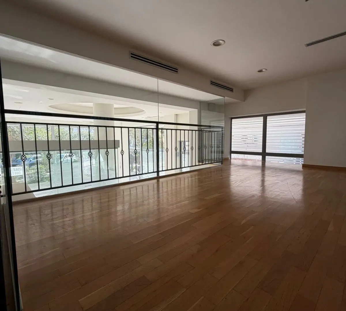 Rent, office space, 145m², Centar, Bar