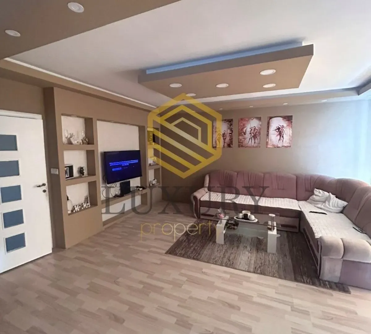 Prodaja, kuća, 200m², Donji Kokoti, Podgorica