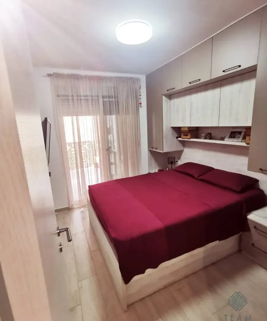 Prodaja, jednosoban stan, 61m², Dobrota, Kotor