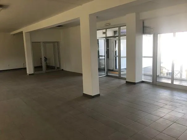 Rent, office space, 920m², Zemun Sve Podlokacije, Beograd