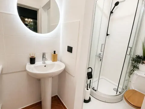 Prodaja, jednosoban stan, 30m², Petrovac, Budva - image 4